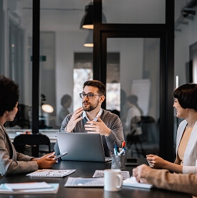 Relação com
 Investidores